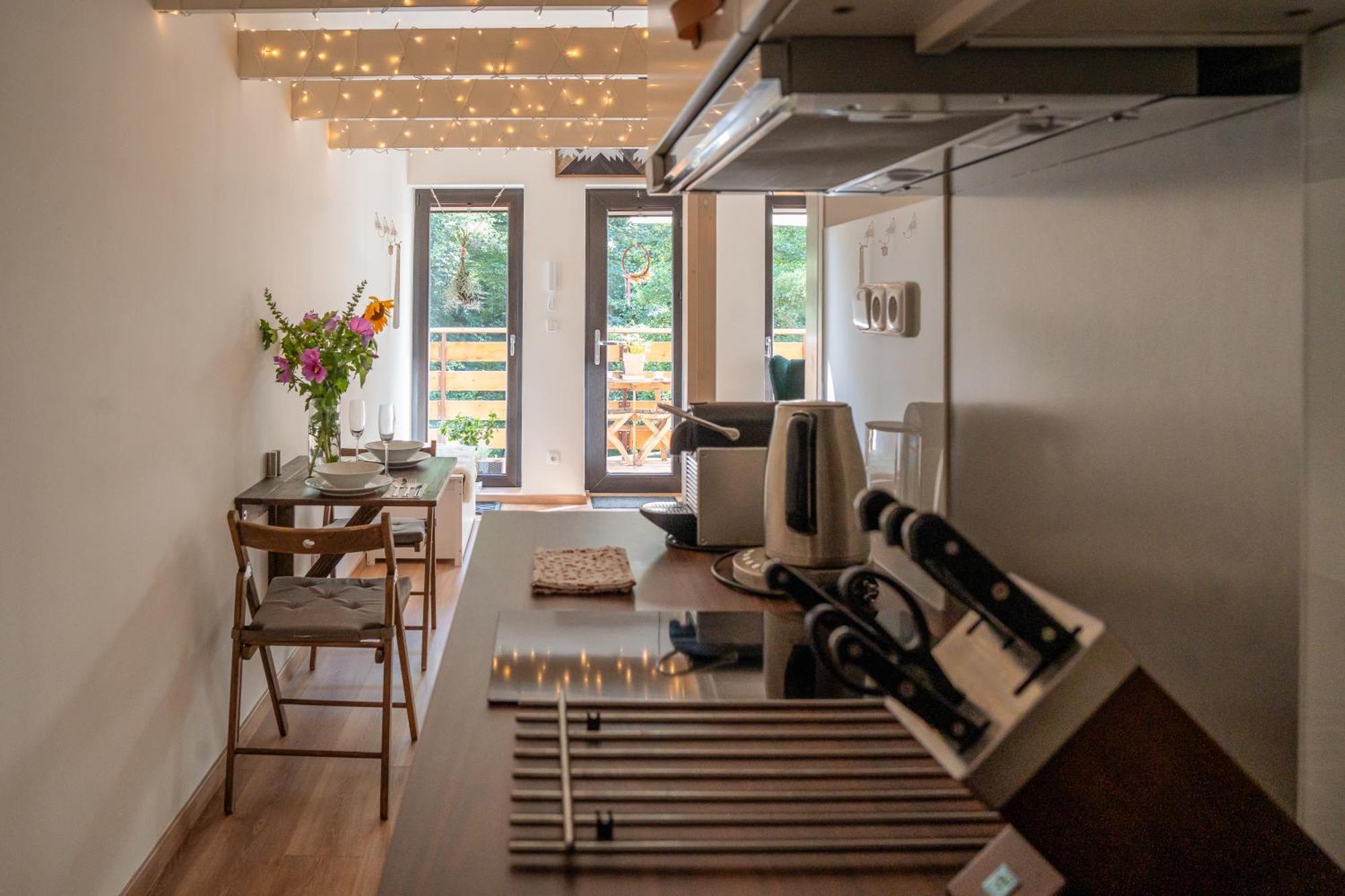 Apartman Spaleny Mlyn Lisnice Eksteriør bilde