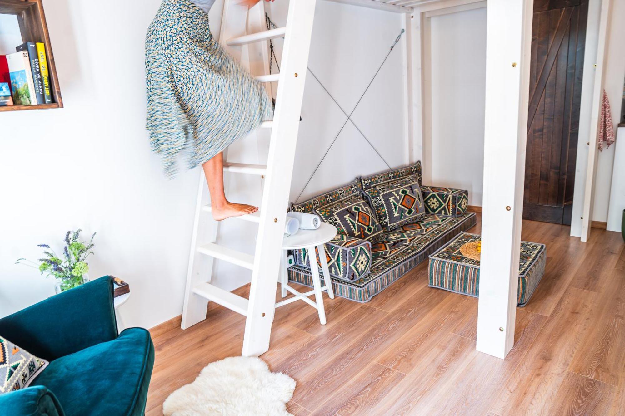 Apartman Spaleny Mlyn Lisnice Eksteriør bilde